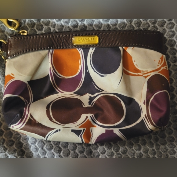 Coach satin hand drawn scarf print wristlet y2k - Picture 4 of 6